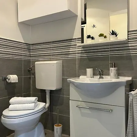 Casa Bezzecca Apartment La Spezia